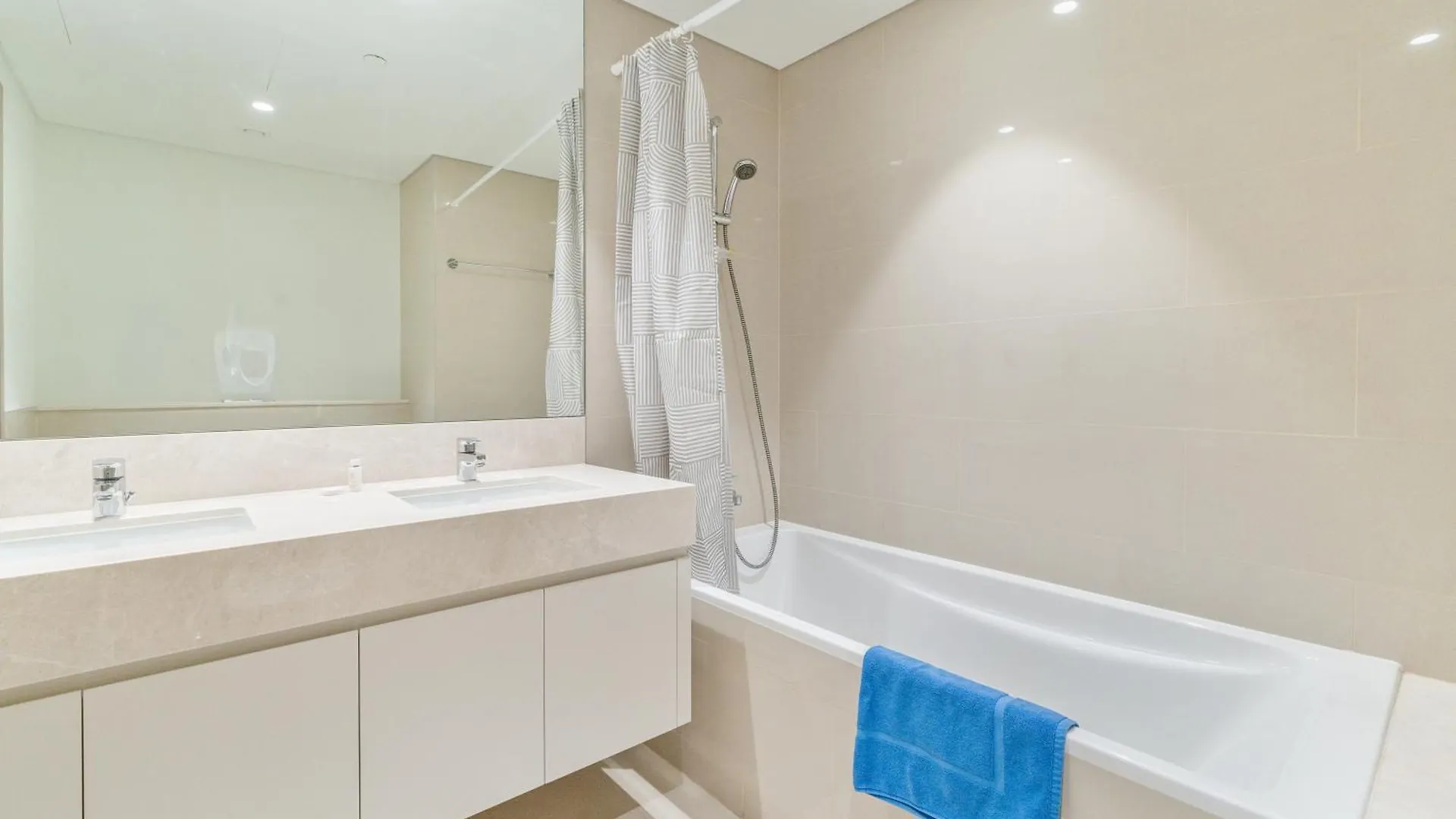 Newarabian Act Two T2 2 Bedroom And 3 Br Dubai Apartment