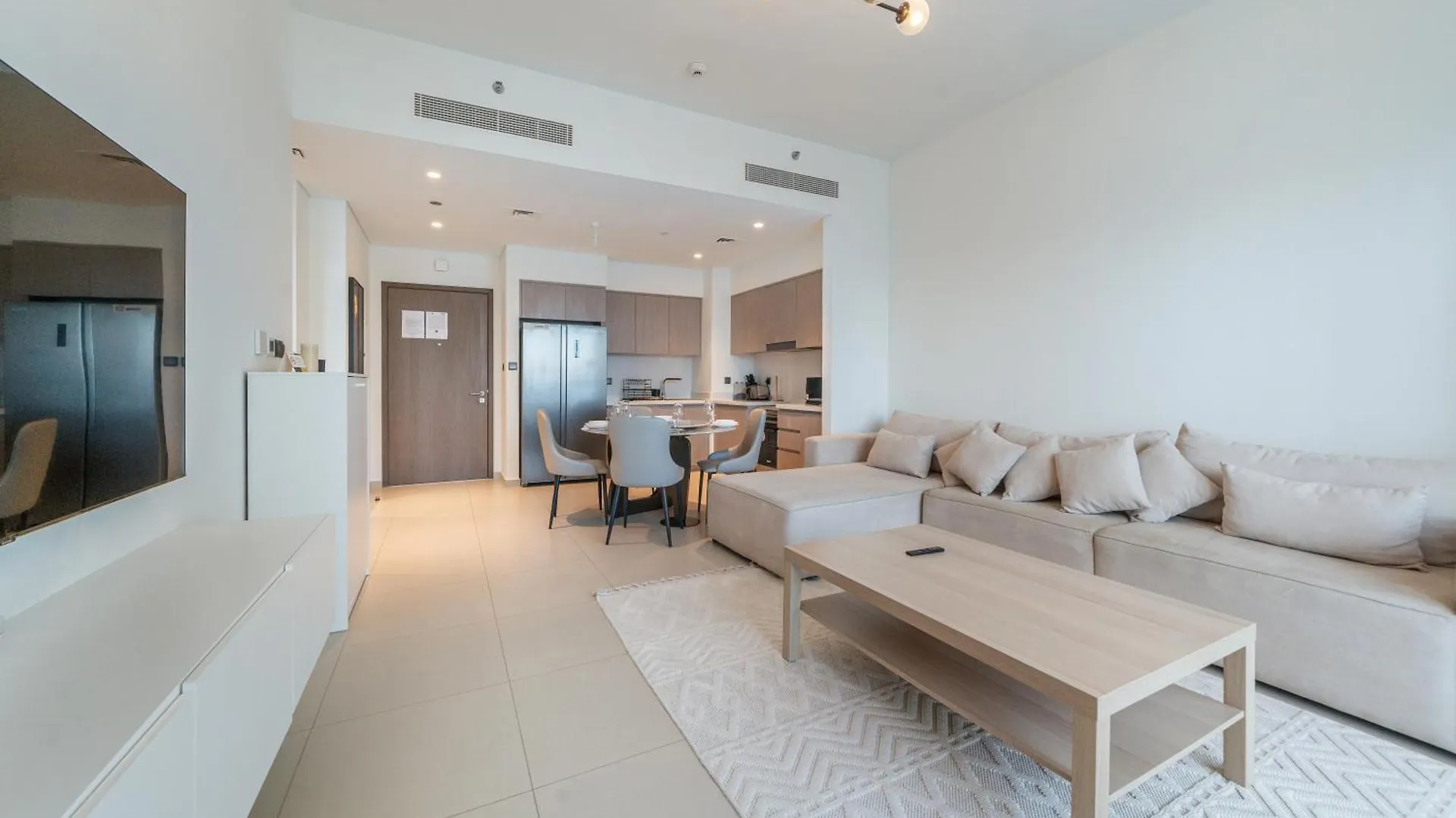 Newarabian Act Two T2 2 Bedroom And 3 Br Dubai United Arab Emirates
