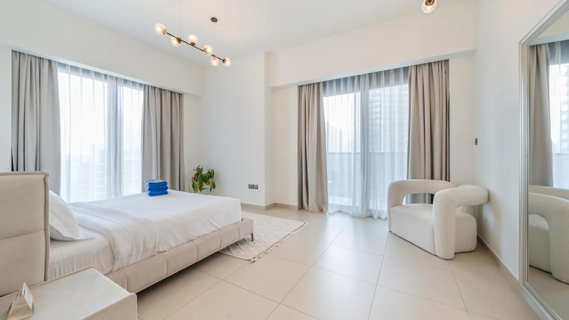 Newarabian Act Two T2 2 Bedroom And 3 Br Dubai