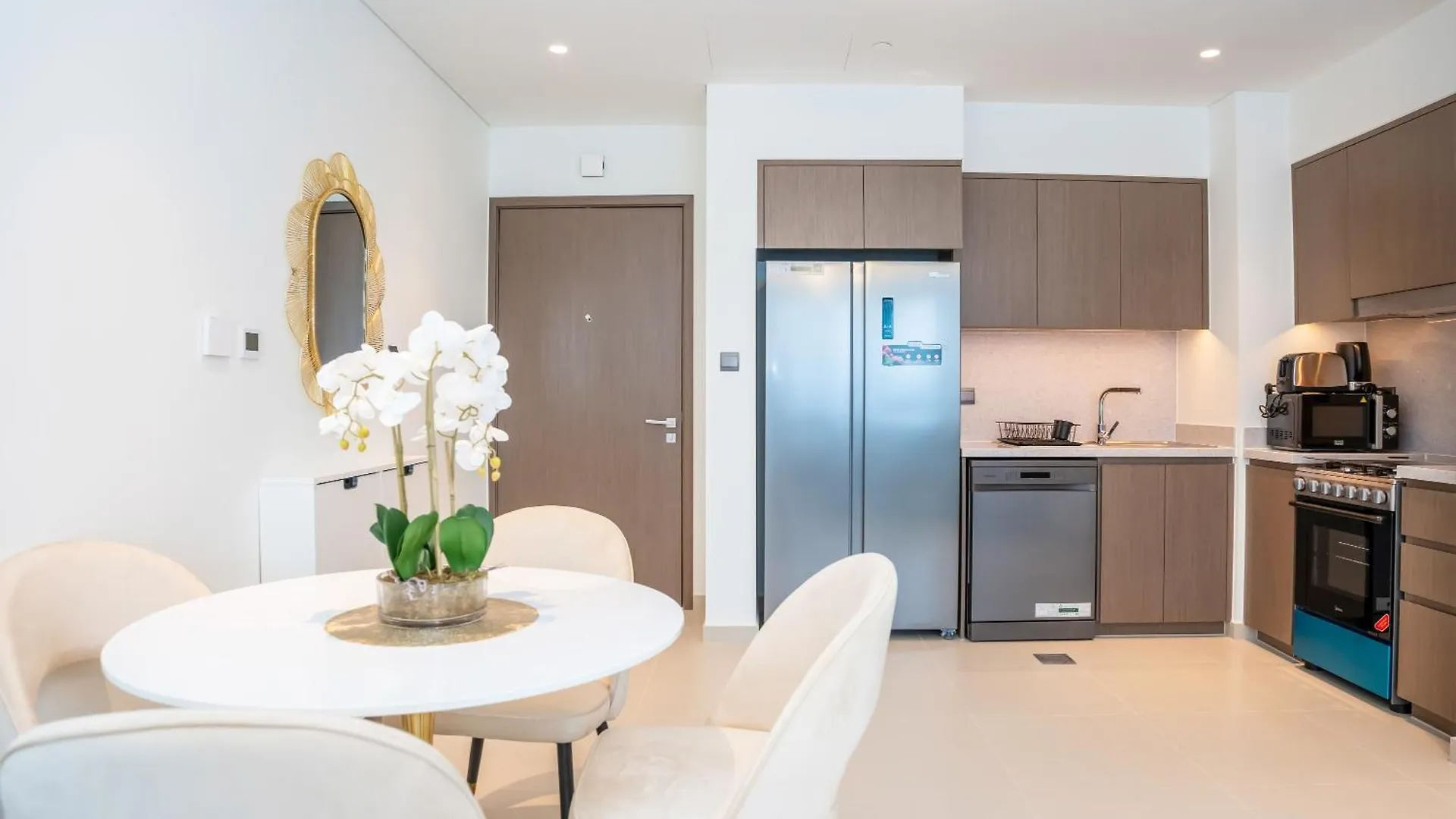 Newarabian Act Two T2 2 Bedroom And 3 Br Dubai