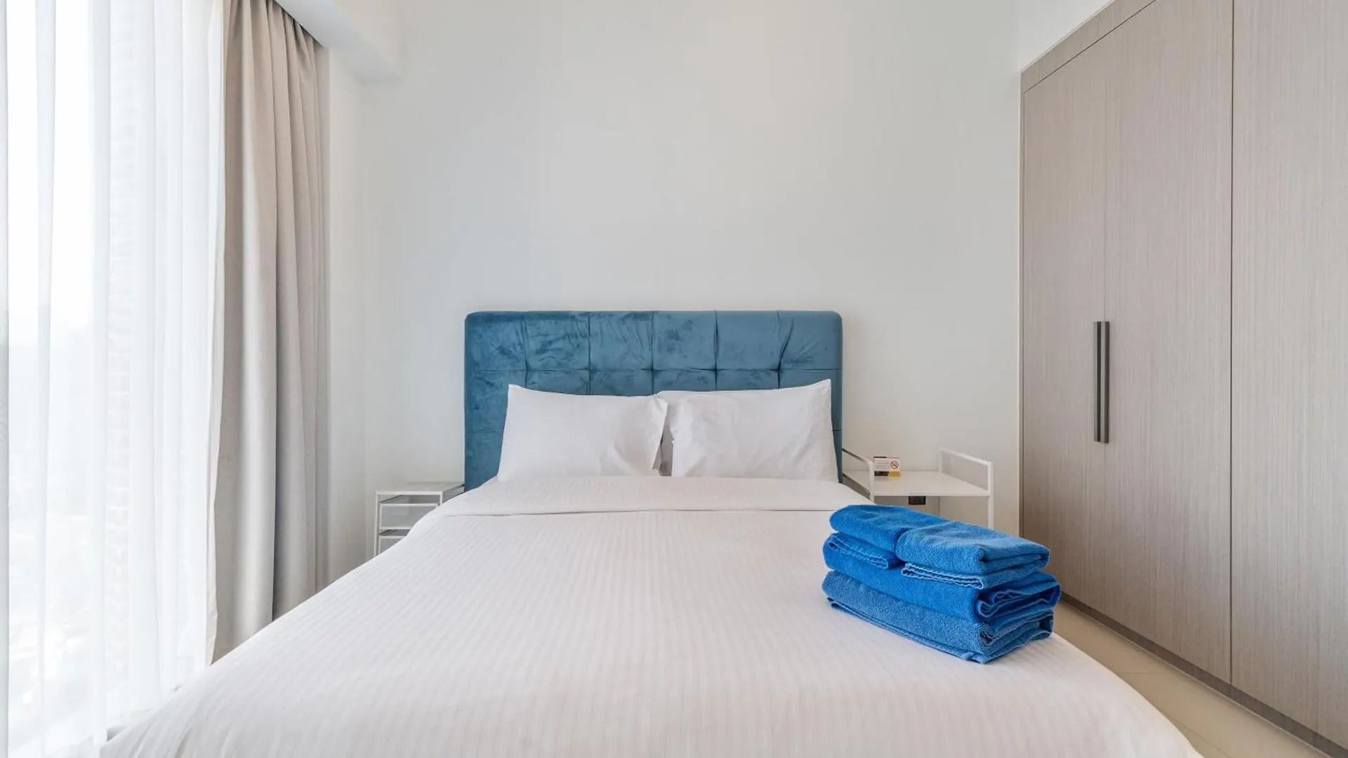 Newarabian Act Two T2 2 Bedroom And 3 Br Dubai